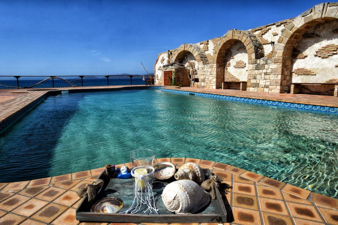 Luxurious Villa By The Sea Posidhonía Exterior foto