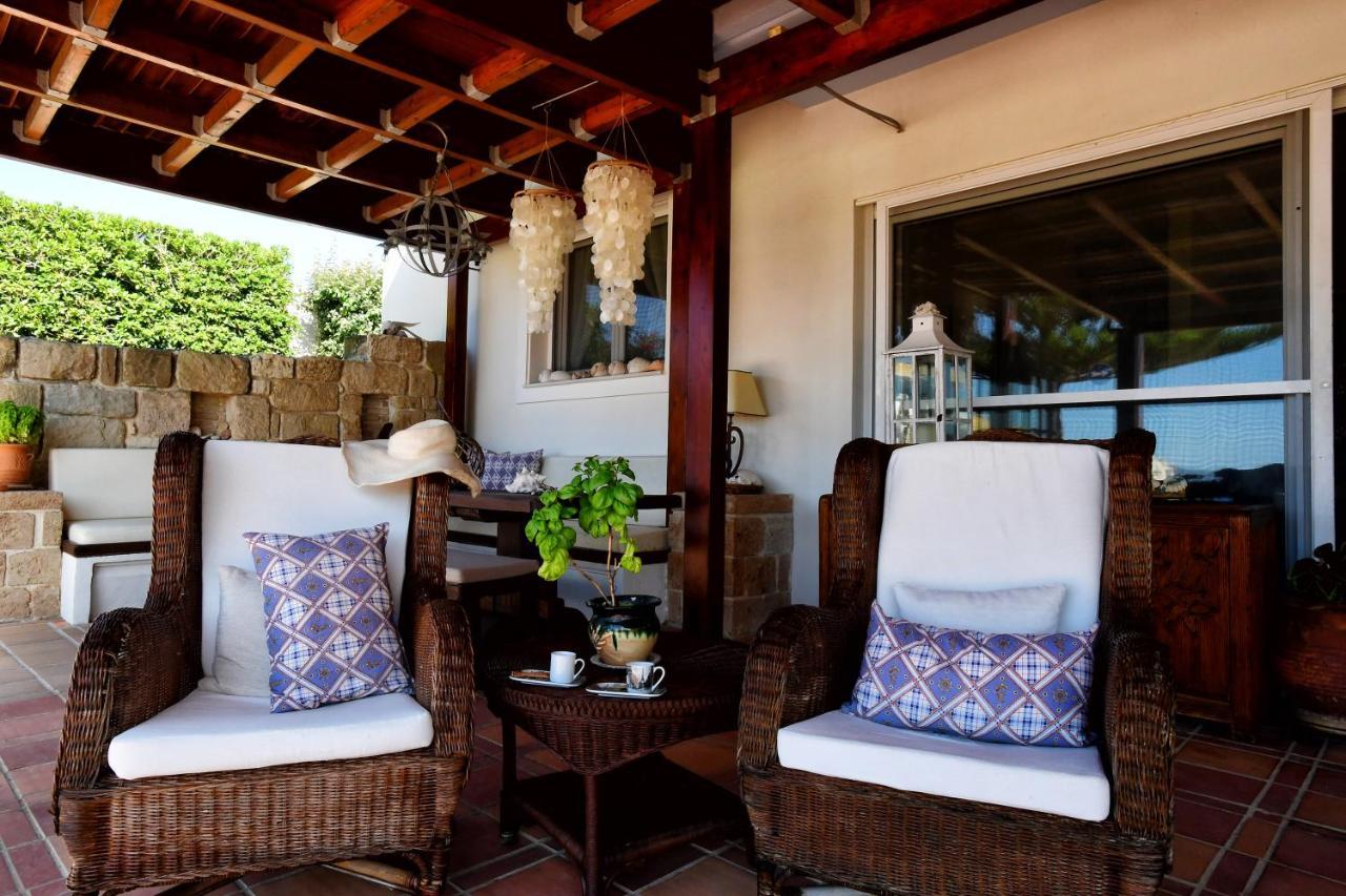 Luxurious Villa By The Sea Posidhonía Exterior foto